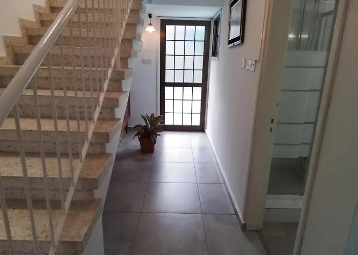 Kampi Double Storey House In The Village
